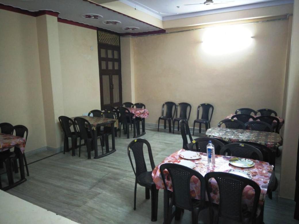 Laxmi Mahal Hotel Udaipur Ngoại thất bức ảnh